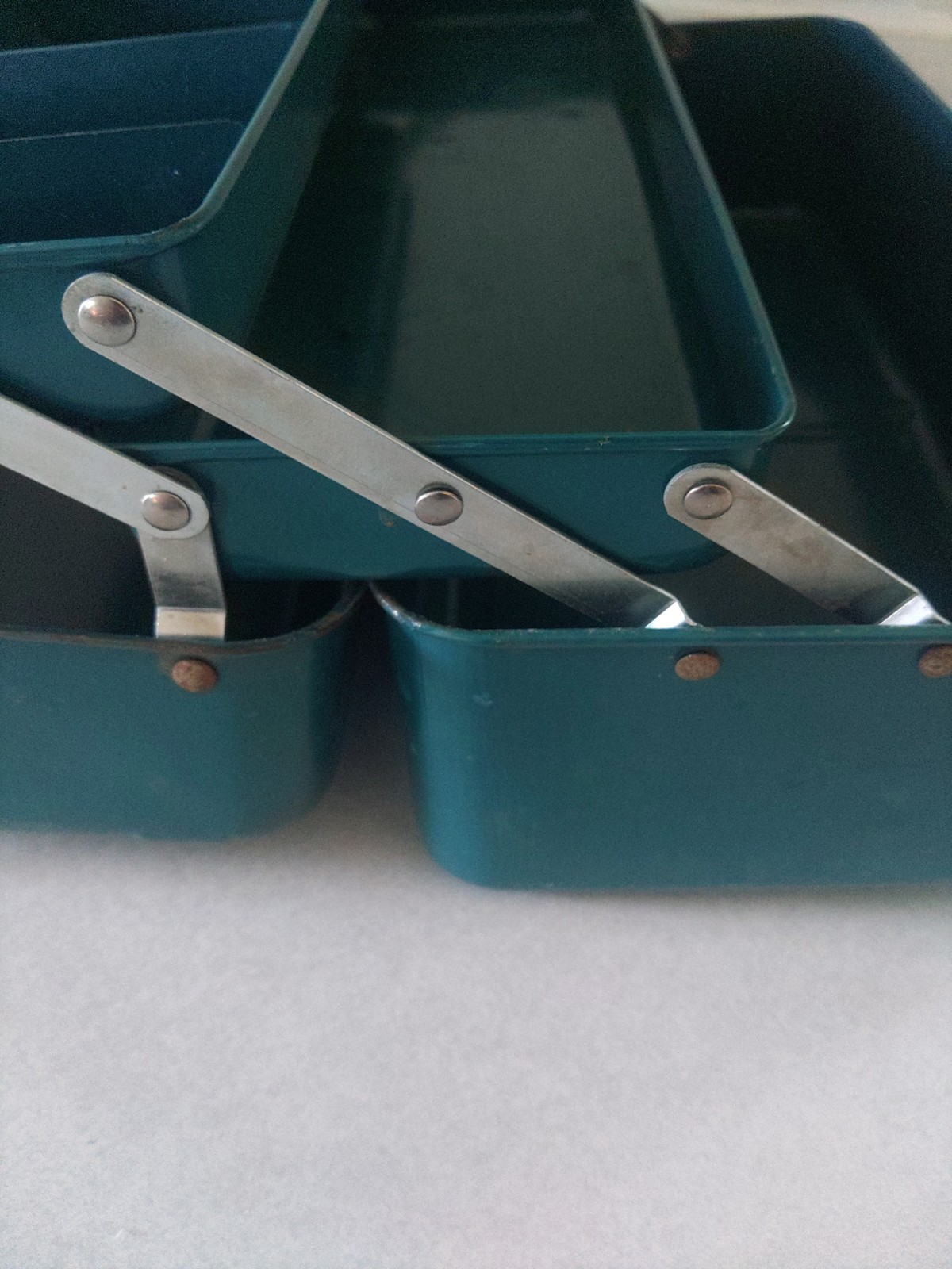 Montgomery Ward Hawthorne Metal Vintage Tackle Box. Great Condition! Metal Trays