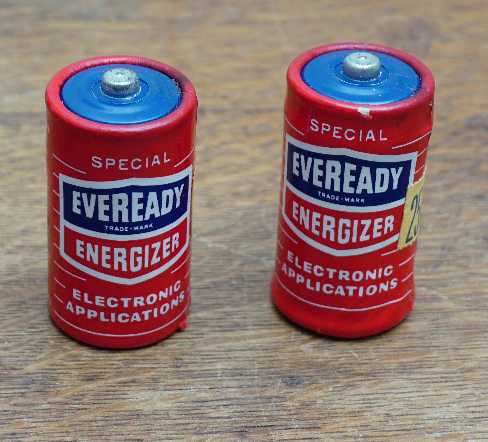 Vintage Eveready Energizer No.635 Special Battery. Lot Of 2. FREE SHIPPING
