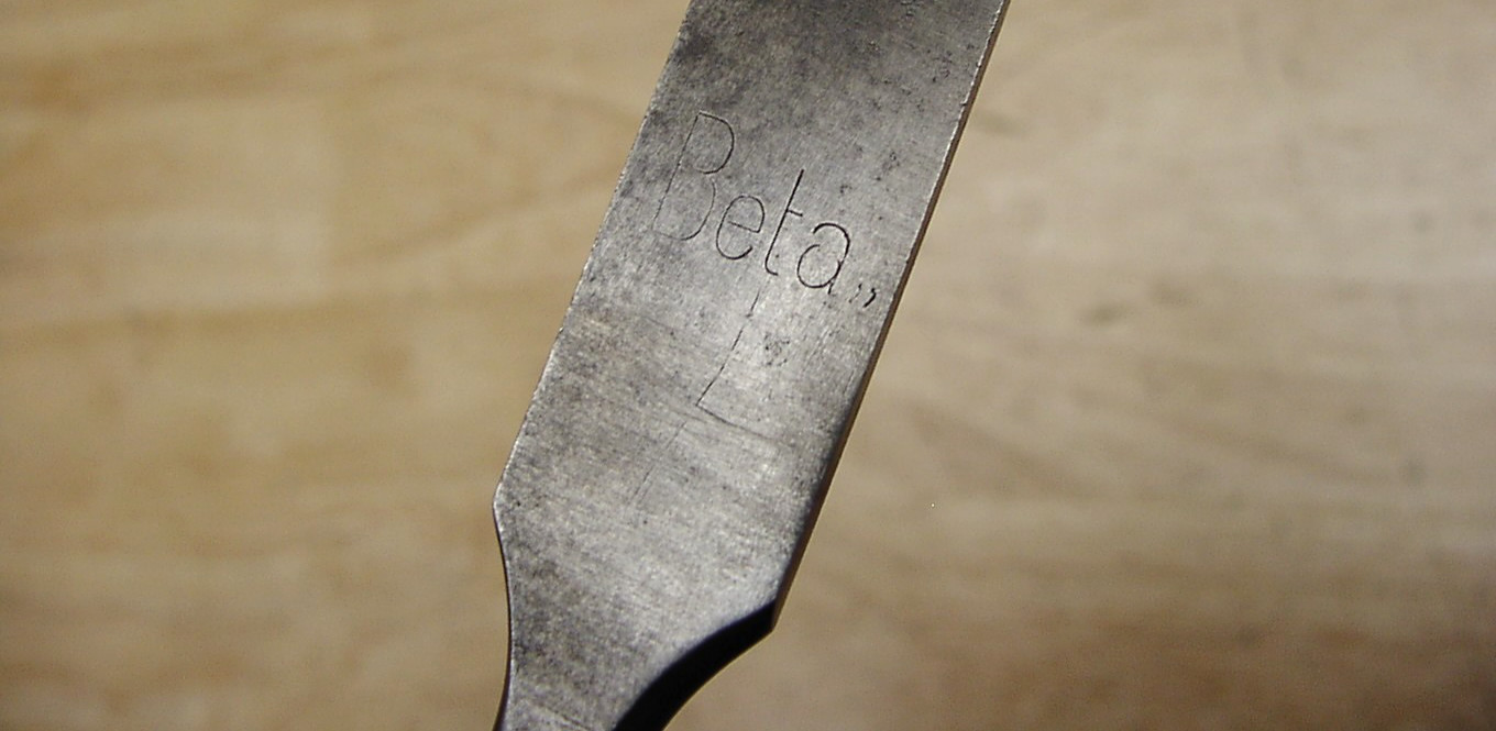 Vntg Meta M/M Bevel Edge Tang Chisel,3/4″ X 5-9/16″,W/5-9/16″ Wood Handle ,VGC