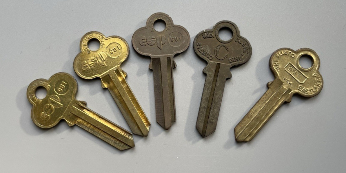 CO1 Brass-Tone, Uncut Key Blanks. C01 LOT OF 5