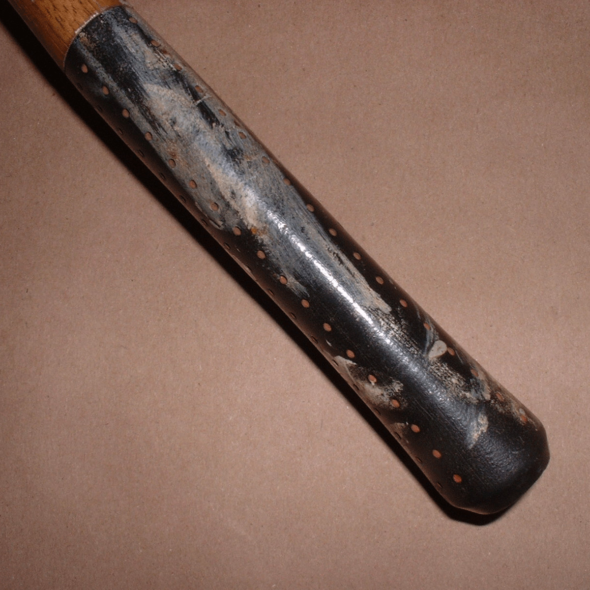 Vintage 16 oz. Straight Claw Hammer with Brown Rubber Grip Wood Handle – 416R