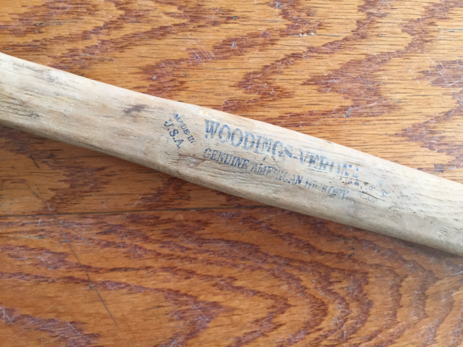 Woodings-Verona Axe American Hickory Handle No 93 Hammer Head/ Nail Puller 13.5″