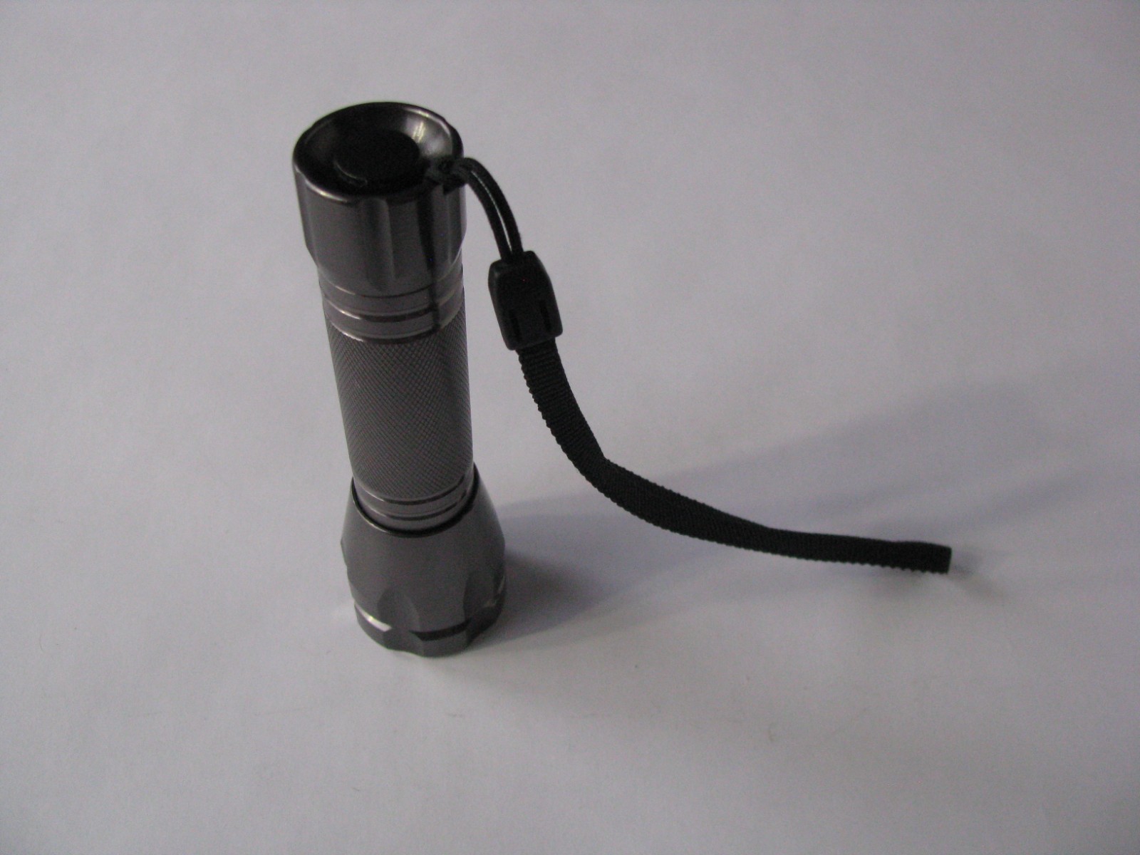 Element K2 Flashlight Sm Dark Grey Aluminum Flash Light 3x AAA Battery Powered