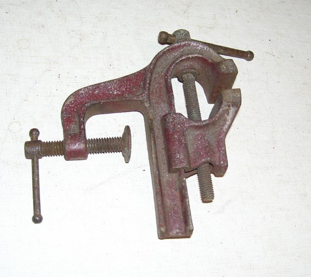 VINTAGE UNMARKED 1 1/2” JAW TABLE MOUNT VISE JEWELER’S MACHINIST VICE