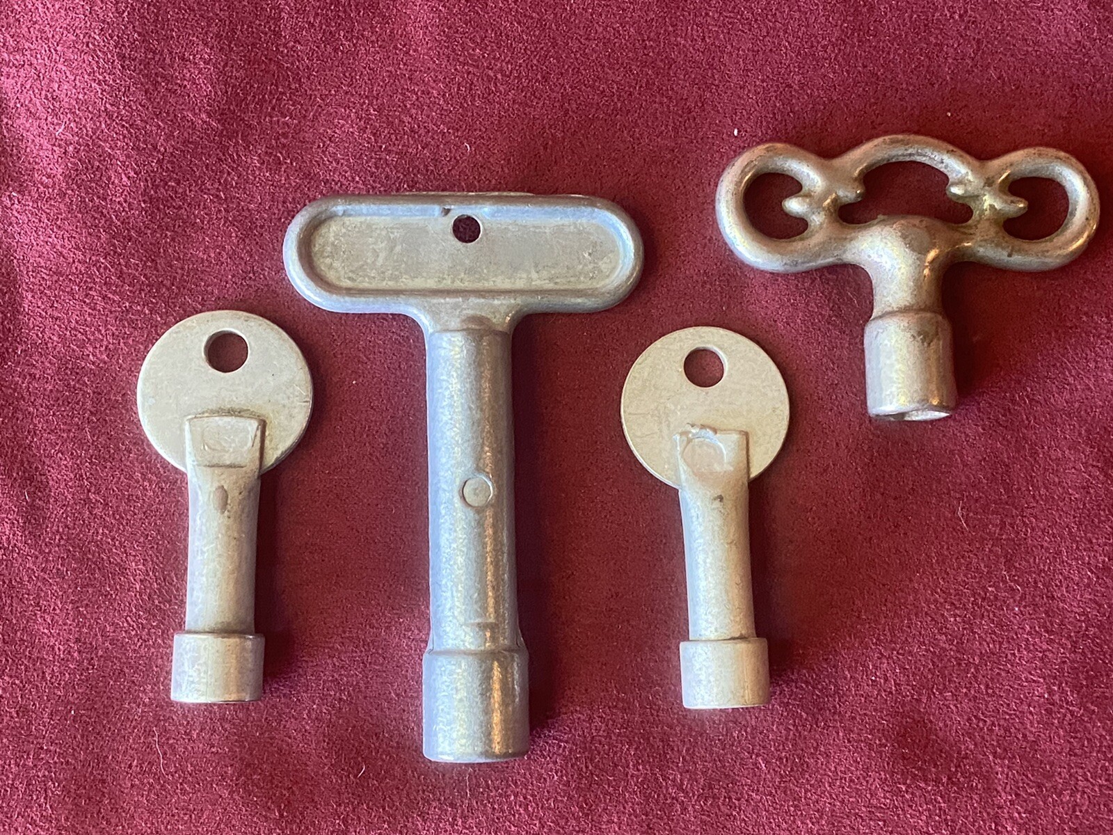 Vintage Square Valve Keys Gas Radiators Water Steampunk Lot of 4
