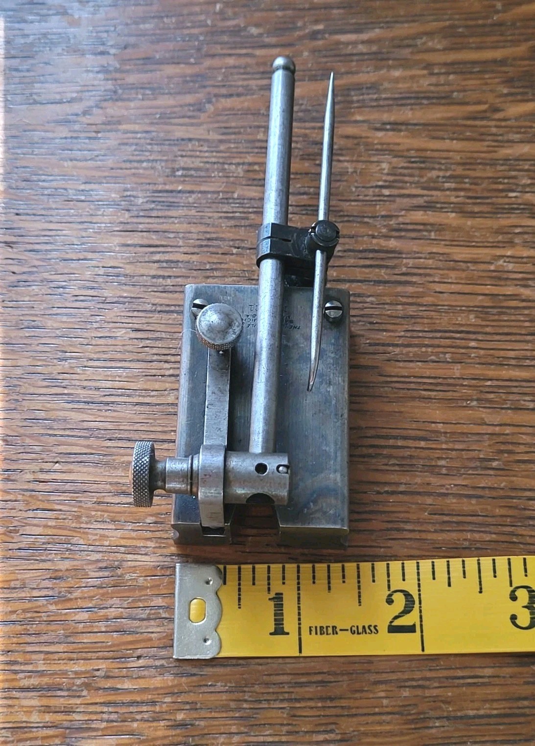 Vintage Lufkin Rule No. 521 Surface Gage (1 1/2″ x 2 1/4″) w/Spindle & Scriber