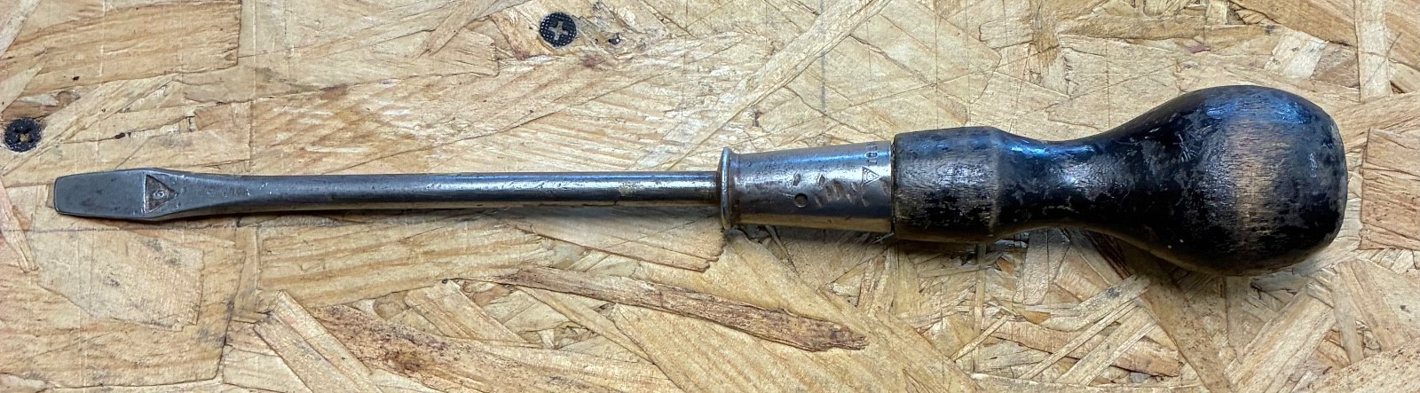Vintage Tobrin No. 9 Cabinet Screwdriver 11″ Wood Handle Slotted USA