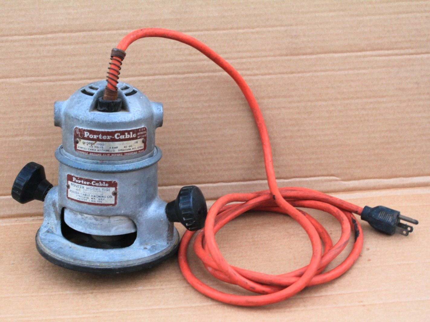 Porter Cable Router Model 1100 With 1101 Base TESTED WORKS