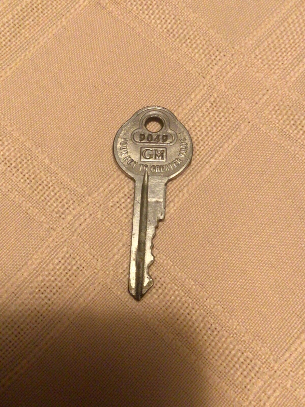 Vintage GM Key~Briggs & Stratton~Knock Out~Milwaukee WI~GC!