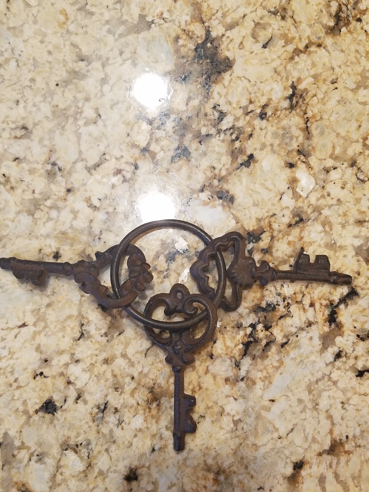 3 CAST IRON JAIL Keys House RUSTIC WESTERN CHURCH Key Ring Lock SKELETON Prop