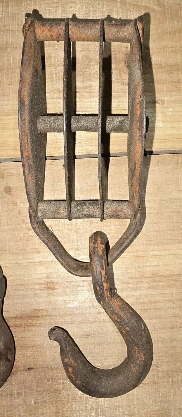 Vintage Rustic Triple Pulleys With Hooks And Various Lifting Pieces Not Rated