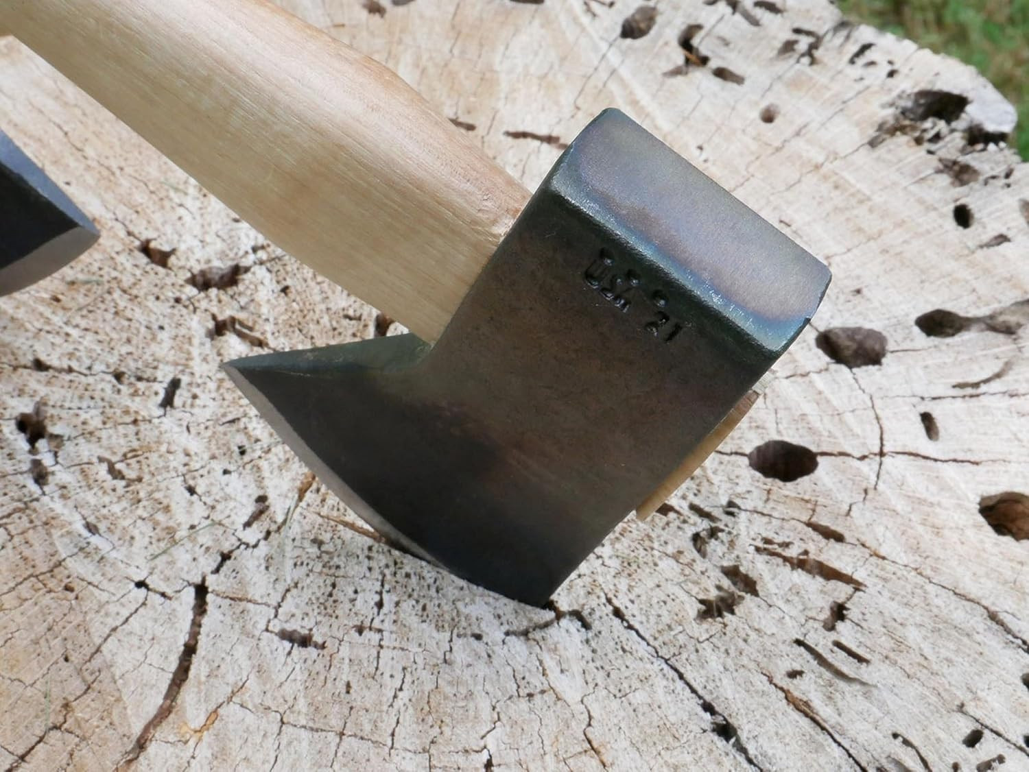 Hudson Bay Camp Axe – 2 Lbs Axe with 18″ Curved Hickory Handle