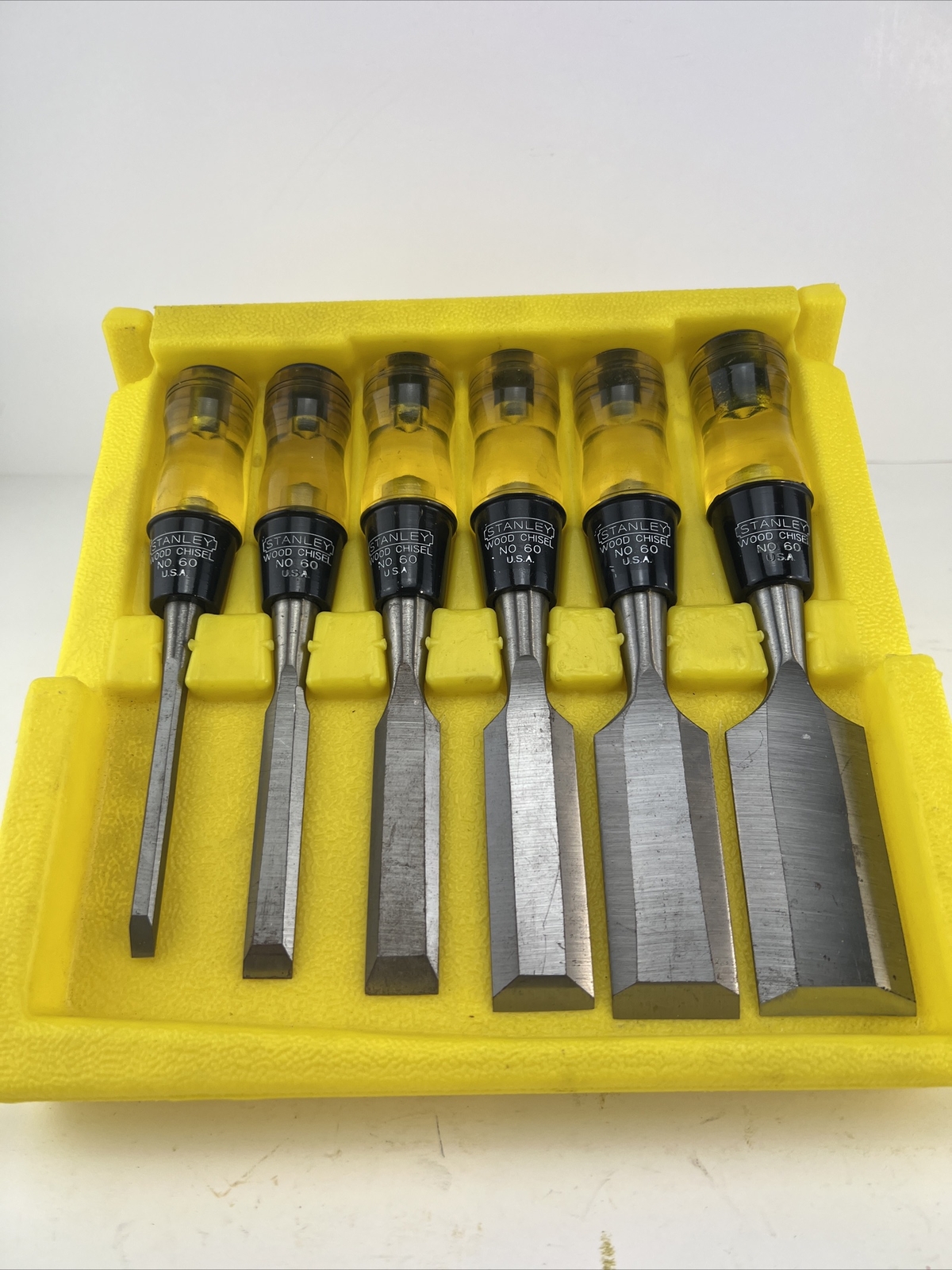 Vtg Stanley No.60(16-601A) Bevel Edge Paring Chisel Set With Casing USA .
