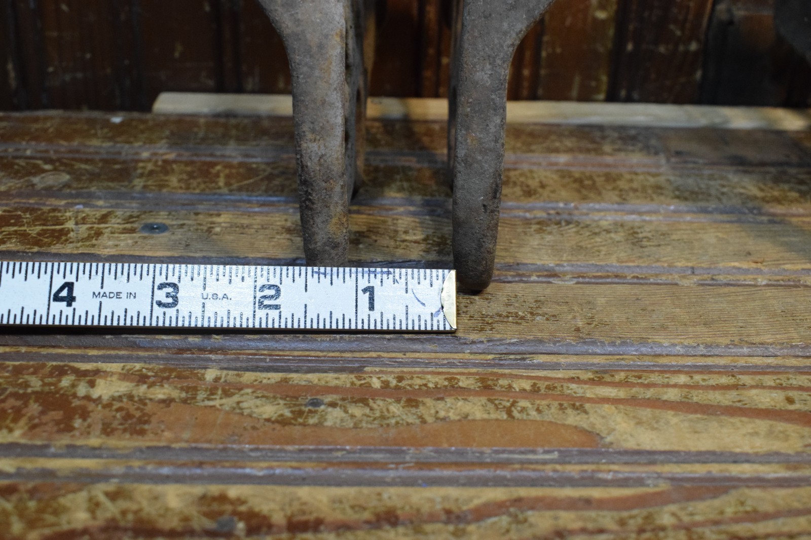 MYERS OK HAY LOFT PULLEY BARN CAST IRON FRAME VINTAGE 1890s TO 1940s TROLLEY 2PC