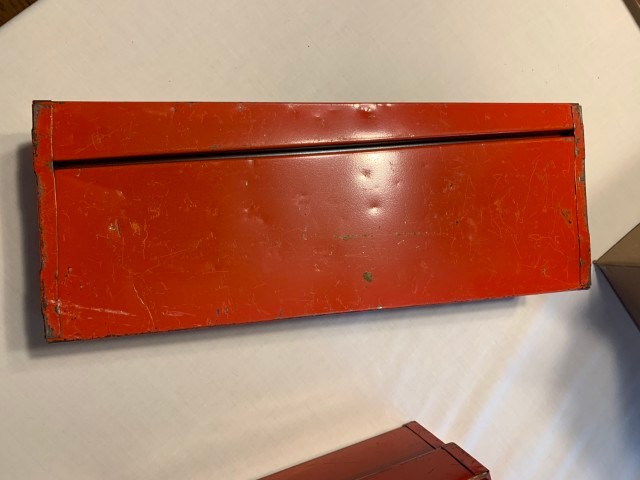 Vintage Belknap Cyclone Red Toolbox w/Red Tray – 6-1/2″ x 7-1/2″ x 19″