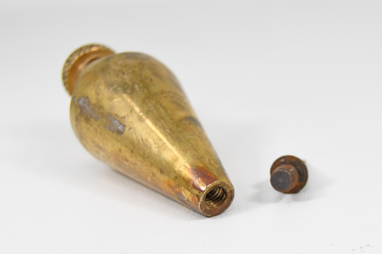 Vintage Small Brass Plumb Bob 8.3 oz Fixed Head Top Removable Steel Tip 3 3/4″