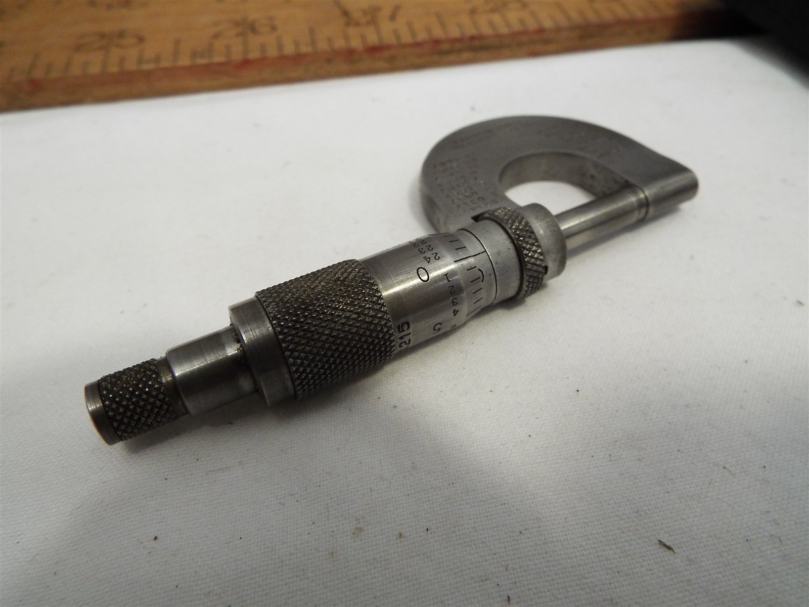 Cute Starrett no. 215 satin 0 – 1/2″ Micrometer w/ Case Machinist Tool Mic .500″