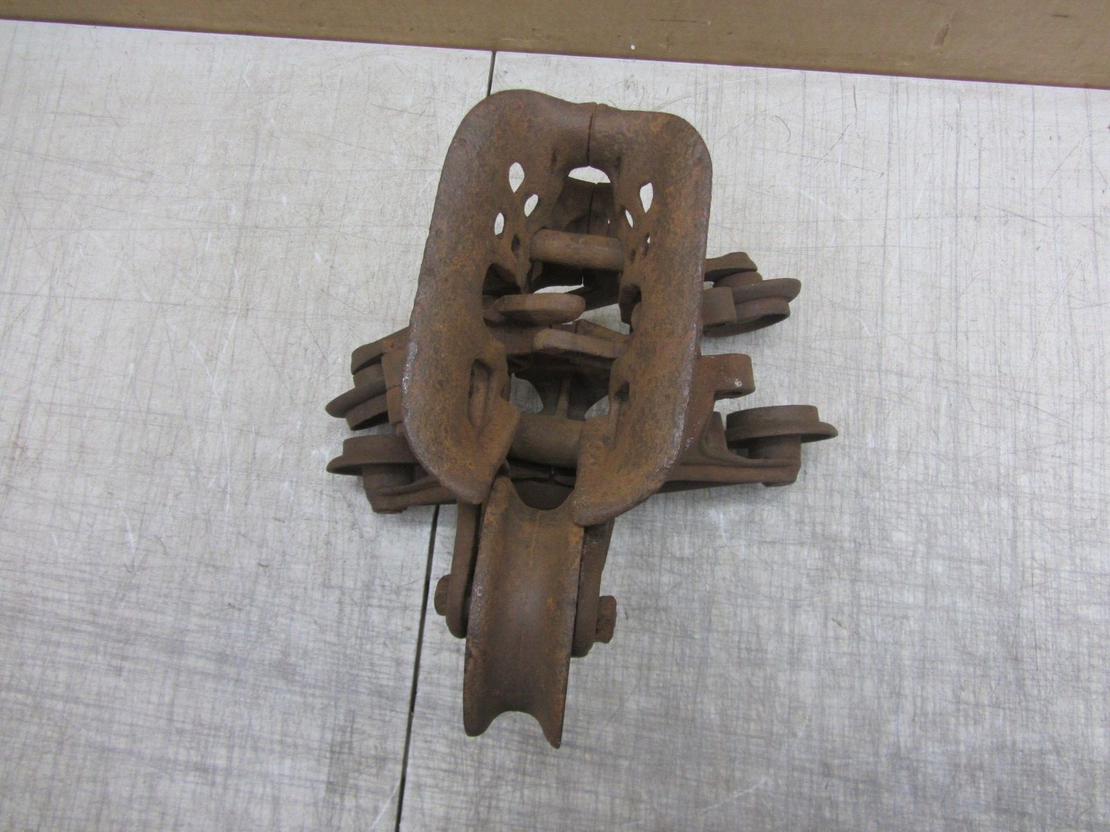 VTG ANTIQUE JE PORTER H481 HAY CARRIER BARN TROLLEY CARRIER FARM PULLEY UNLOADER