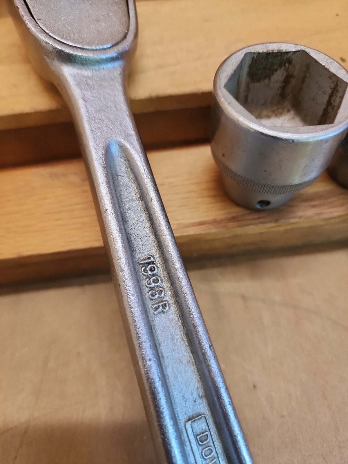 Vintage 11″ Dowidat 1993R 1/2″ Ratchet & 2 Sockets 24mm & 30mm 6pt. Germany