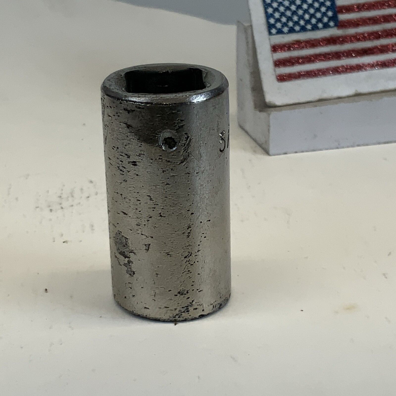 Bonney (Bon-E-Con) 5/8in. 1/2 Drive 12pt Socket, B-Hex-Shield Logo, USA