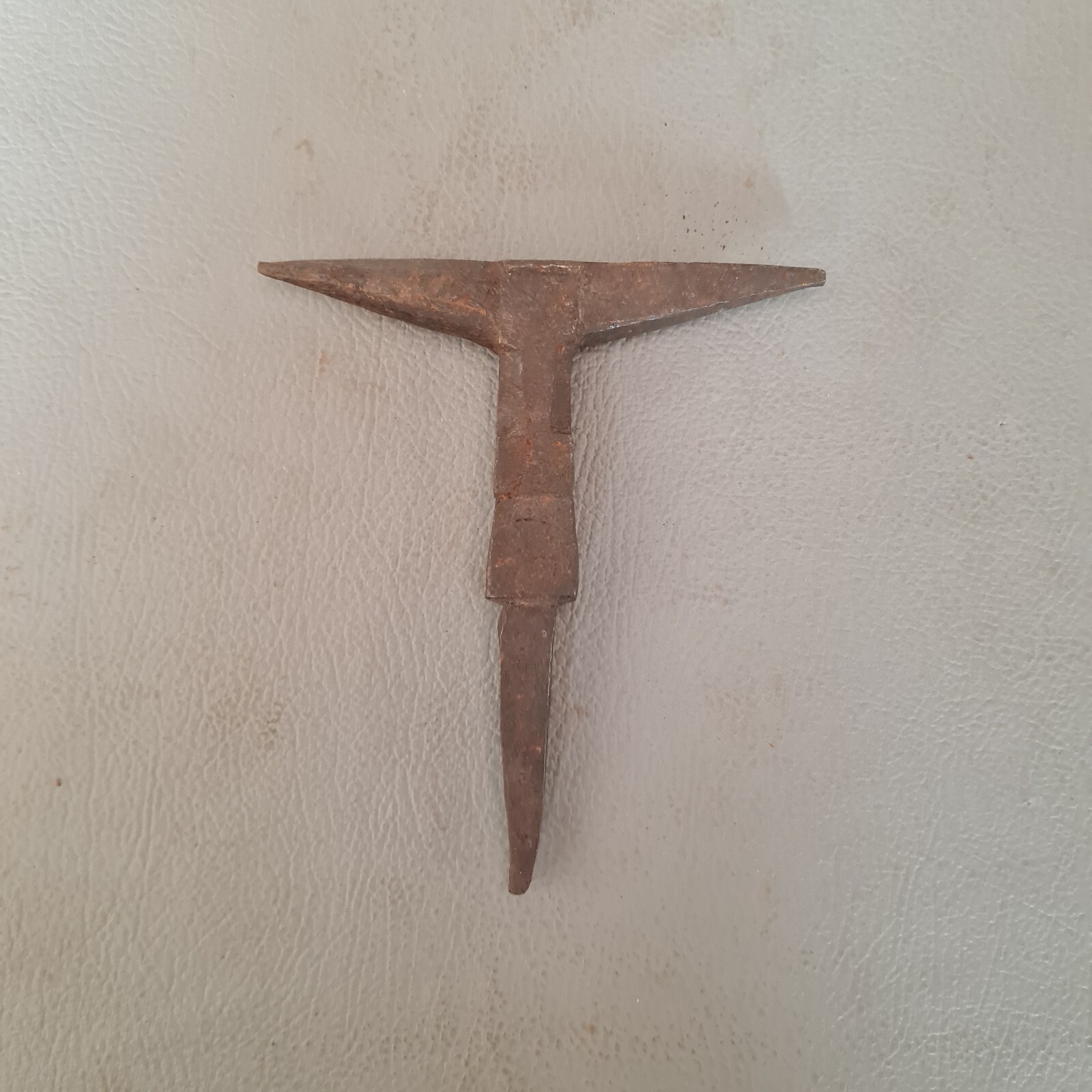 Rare original T-Shaped Iron Gunsmith Blacksmith silversmith Shaping Tool 4.5″