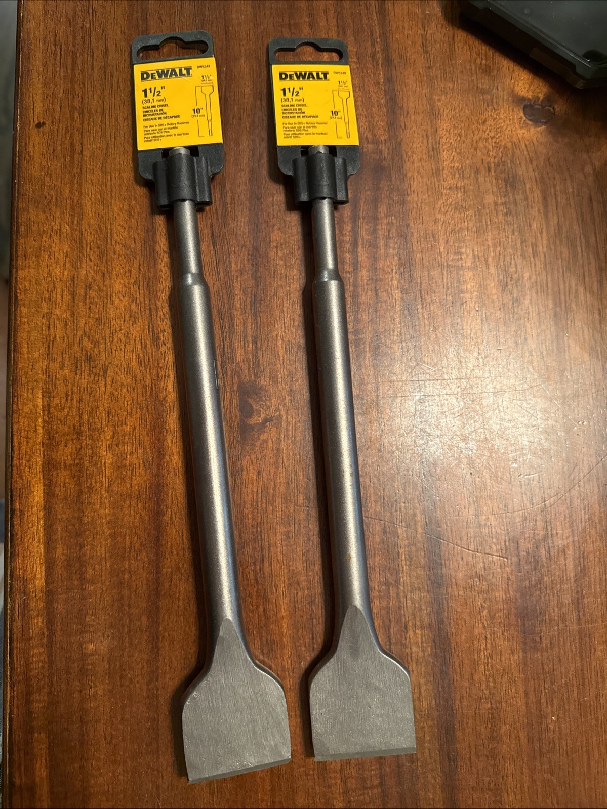 DeWalt DW5349 1-1/2″ X 10″ Scaling Chisels Lot Of 2