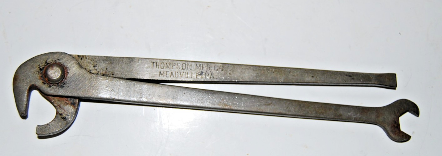 Vintage Thompson Mfg Co. ‘Pelican Pliers’ Battery Terminal-Multi Tool 9″