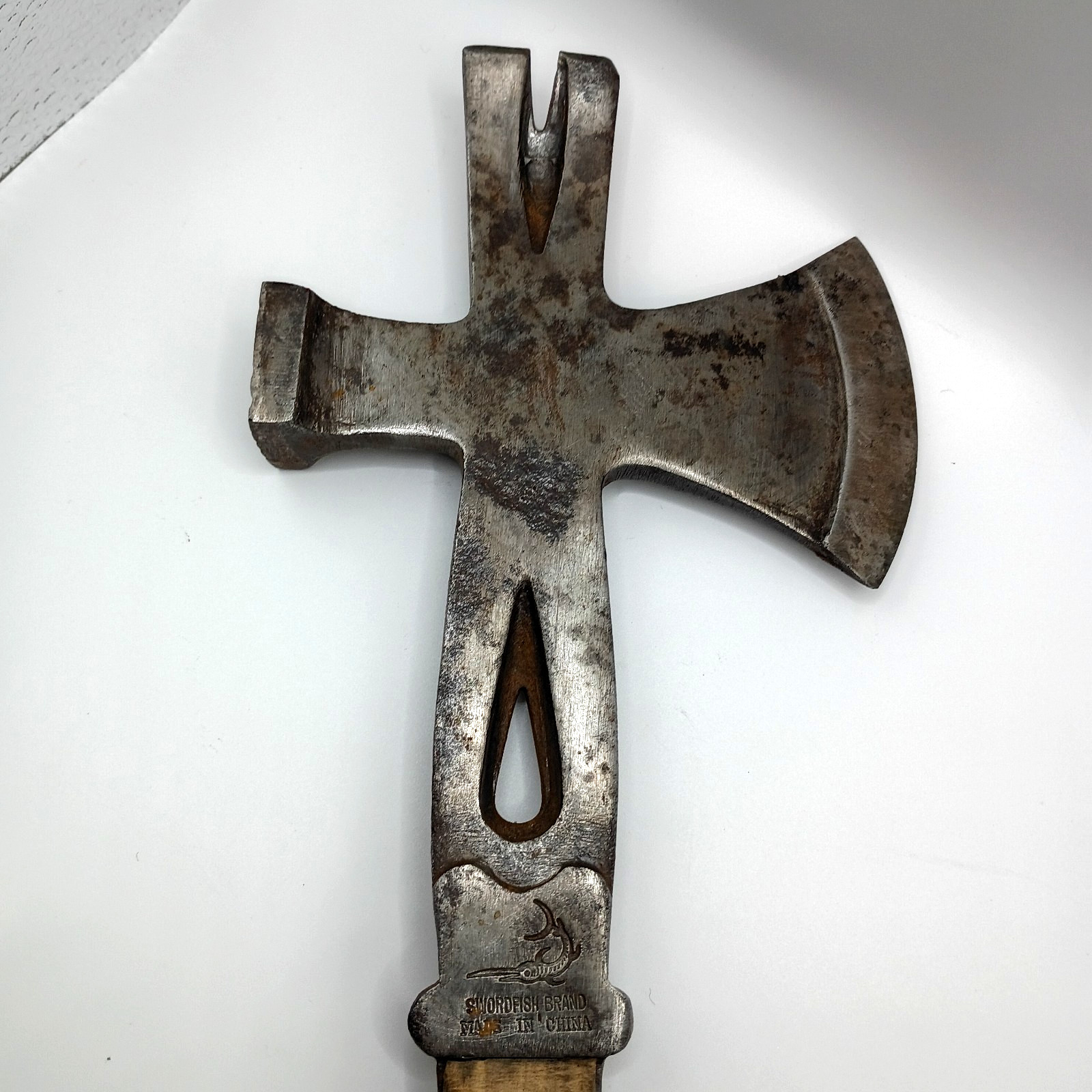 Swordfish Brand Multi Tool – Hatchet Hammer Nail Puller Made In China
