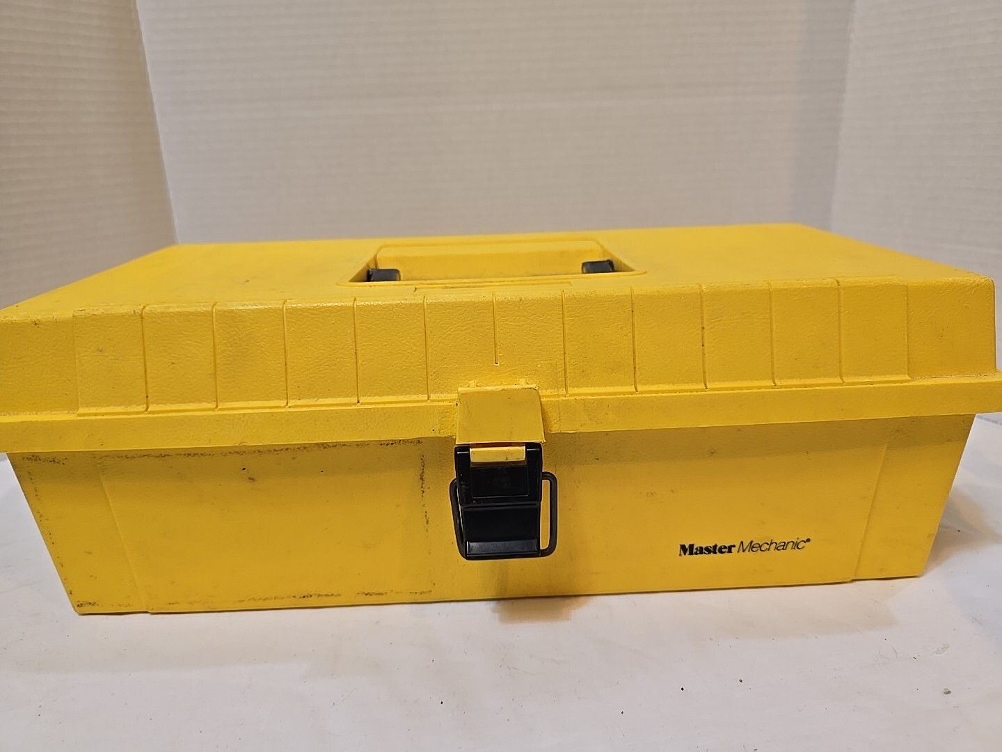 Vintage Master Mechanic Tool Box Yellow Rigid Plastic Contractor Belt Tools