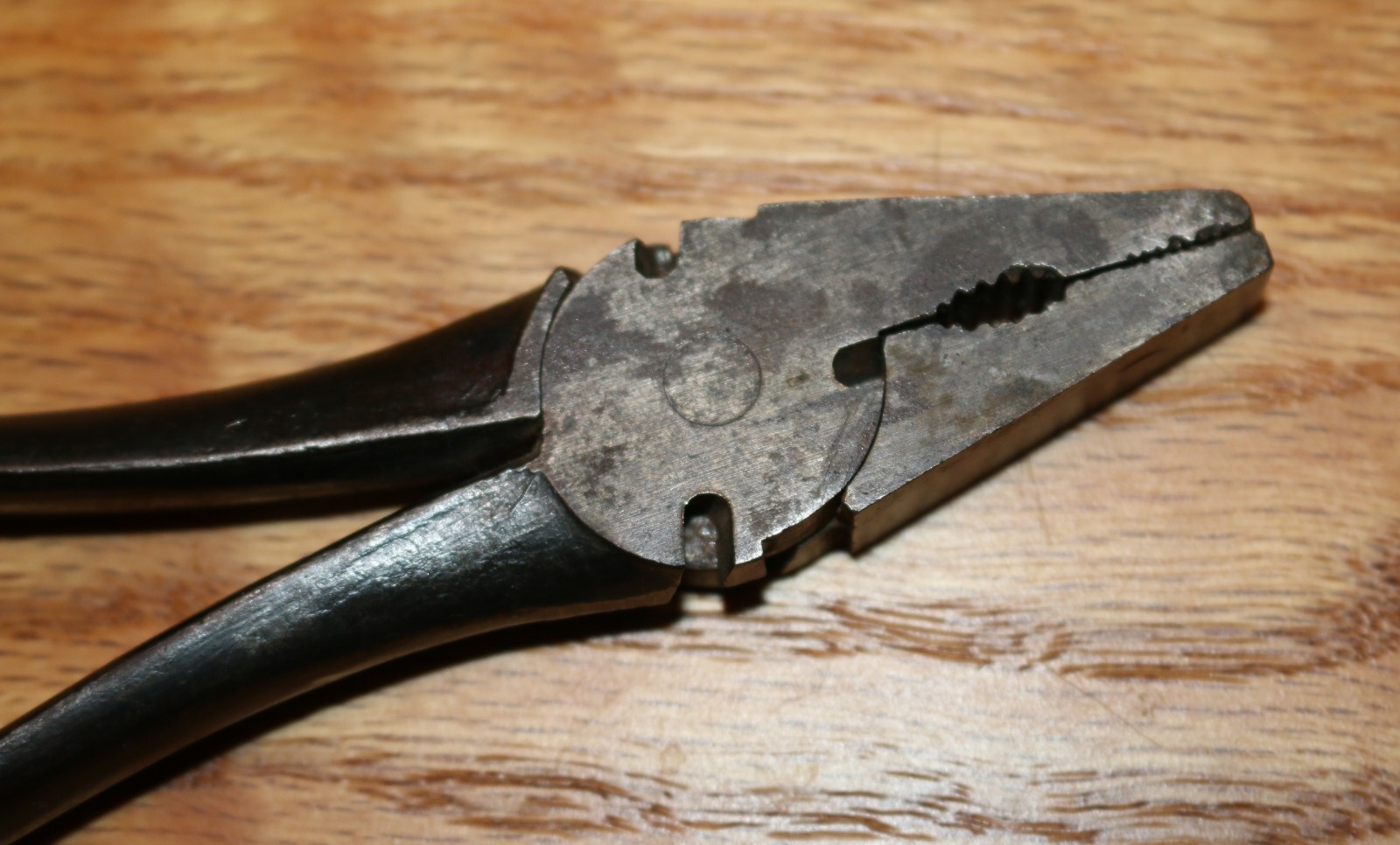 Vintage Revonoc H.S.B.&CO/Hibbard Spencer Bartlett 6.5″ Pliers & Unmarked Pliers
