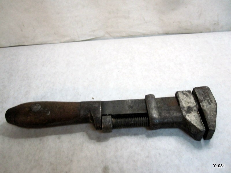 Antique l coe’s 10″ Adjustable monkey nut wrench wood handle e7