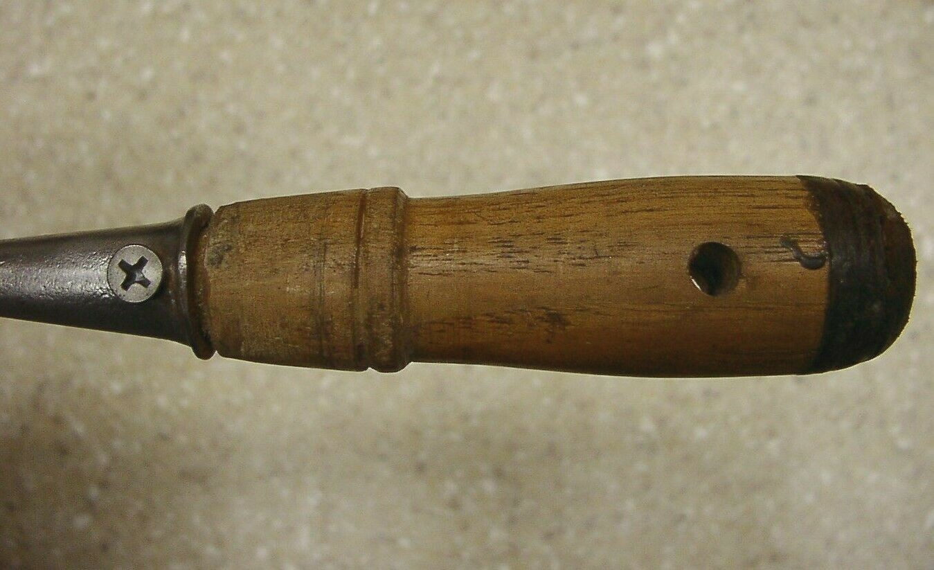 Vintage Unbranded 1″ X 5-3/8″ Bevel Edge Socket Chisel,W/3-15/16″ L.C. Handle