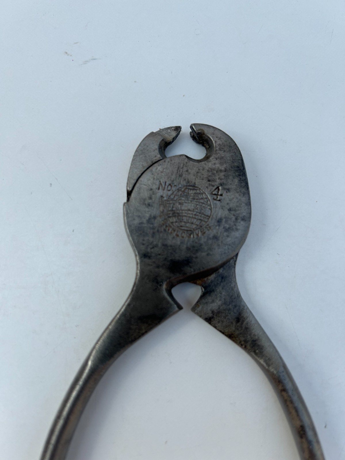 Vintage Atlas Company End Cutting Nipper Pliers No 4