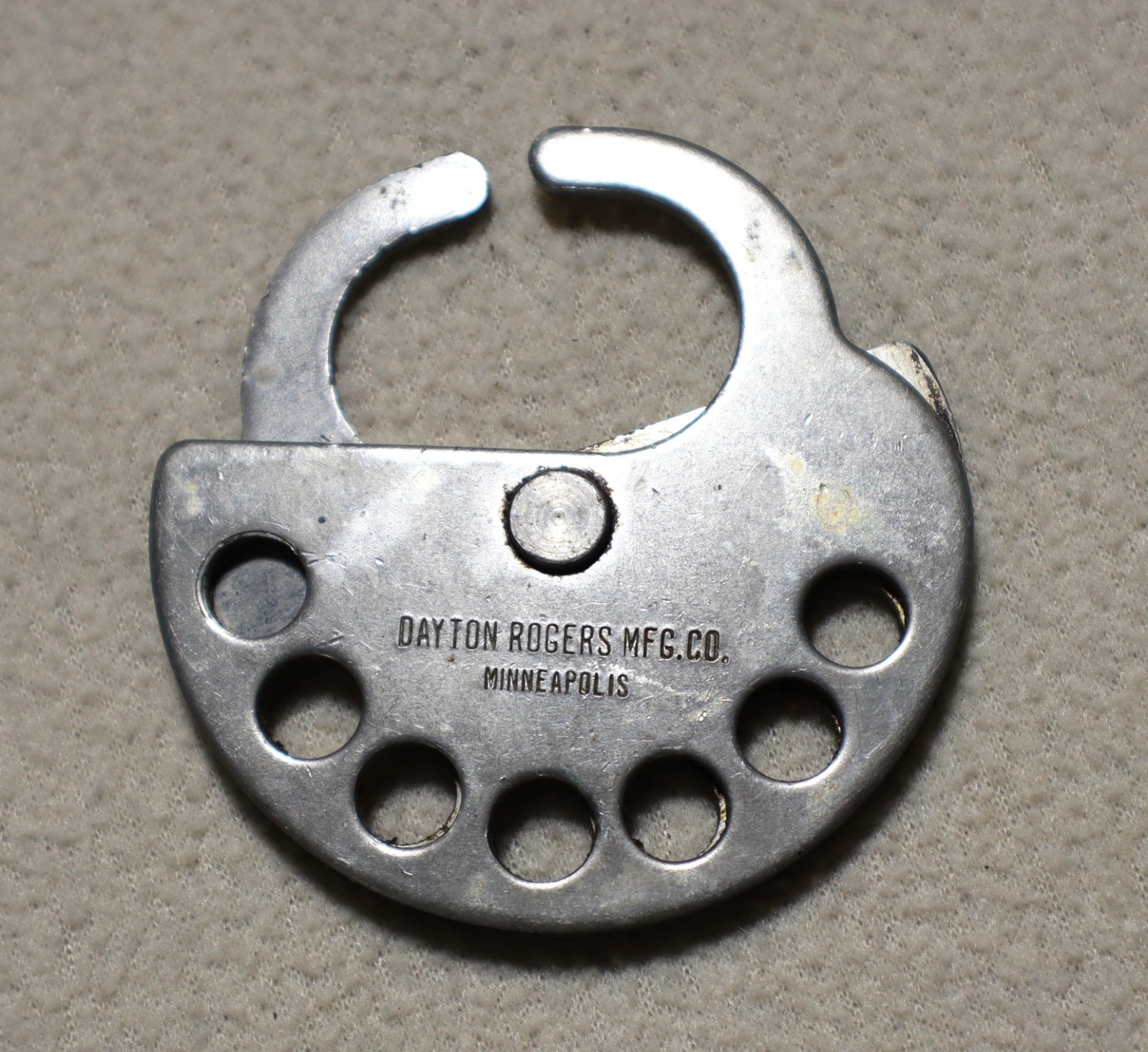 Dayton Rogers Mfg. Co. Multi-Position Electrical Lock Out ~ Tag Out Minneapolis