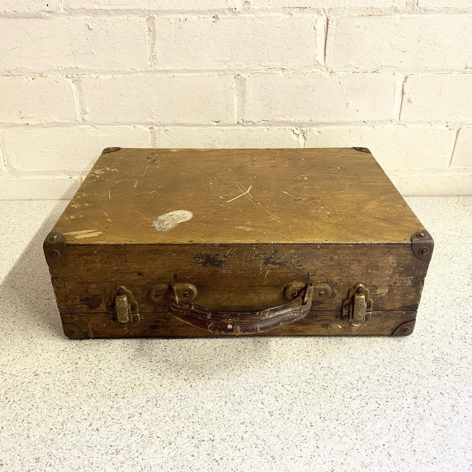 Vintage Handmade Wooden Dovetail Traditional Style Carpentry Woodworking Toolbox