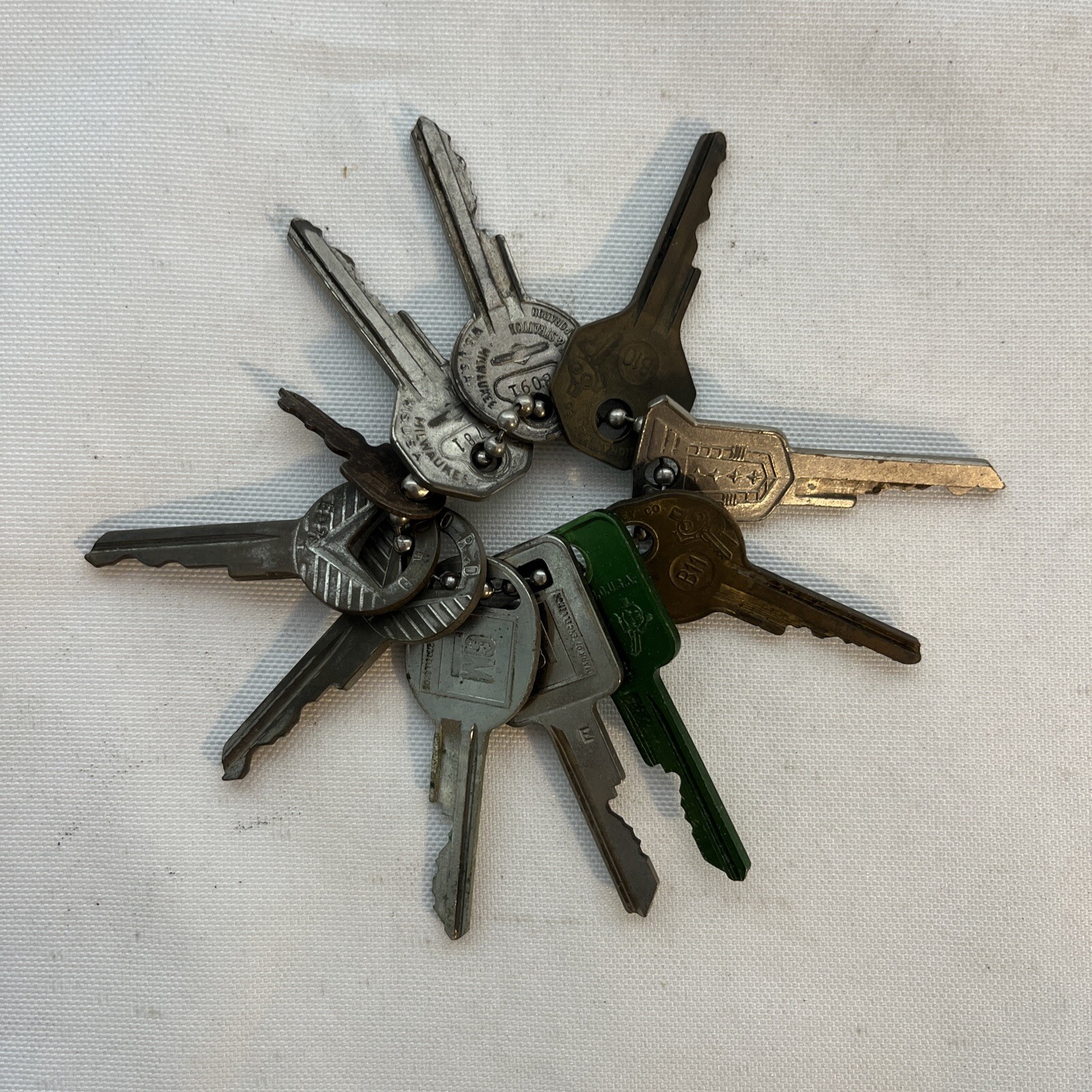 Vintage Set of Mostly Automotive Keys Lot of 11 GM Ford Lincoln Mercury