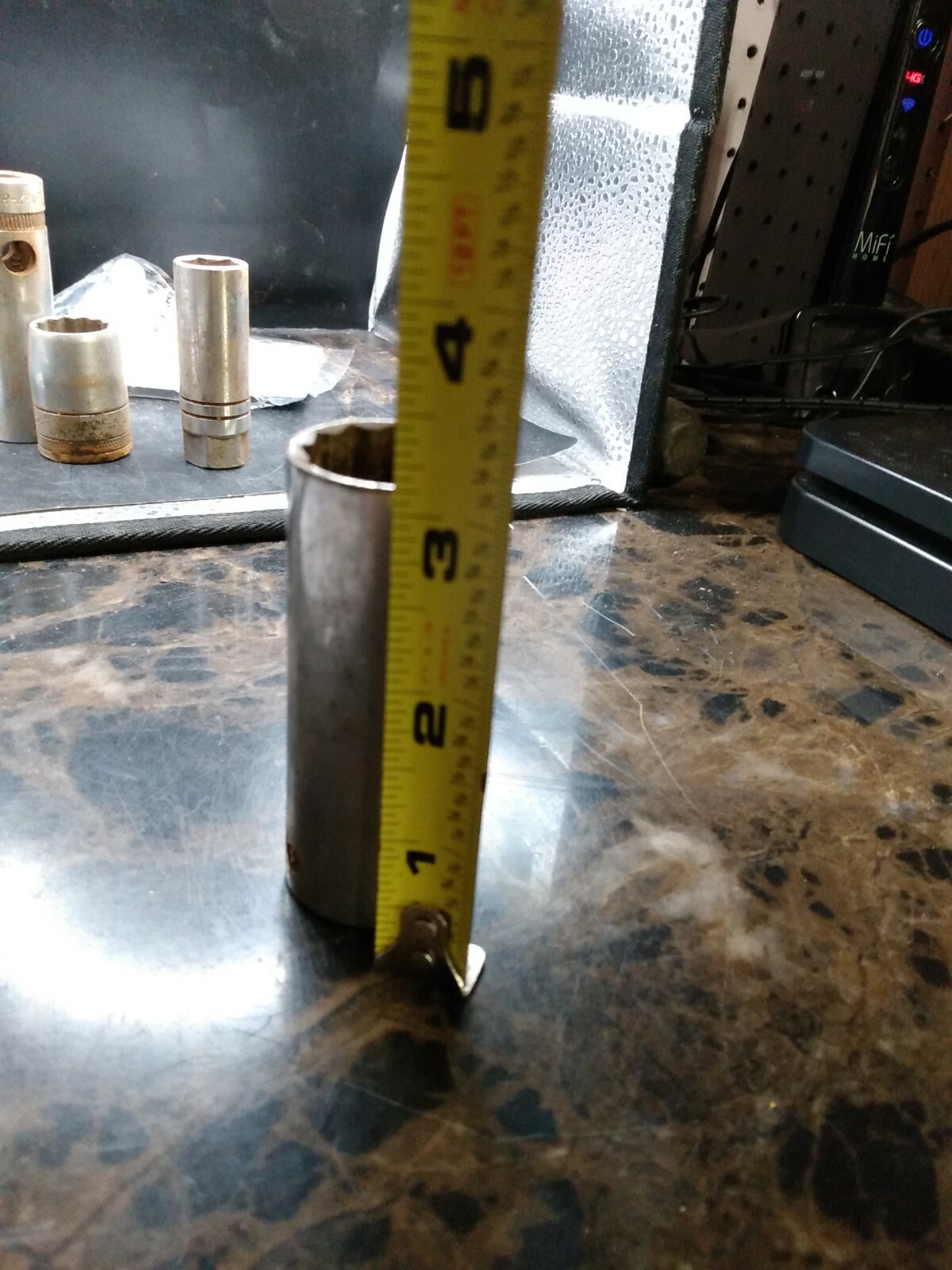 Powr-Kraft 7/8” socket. (Cm)