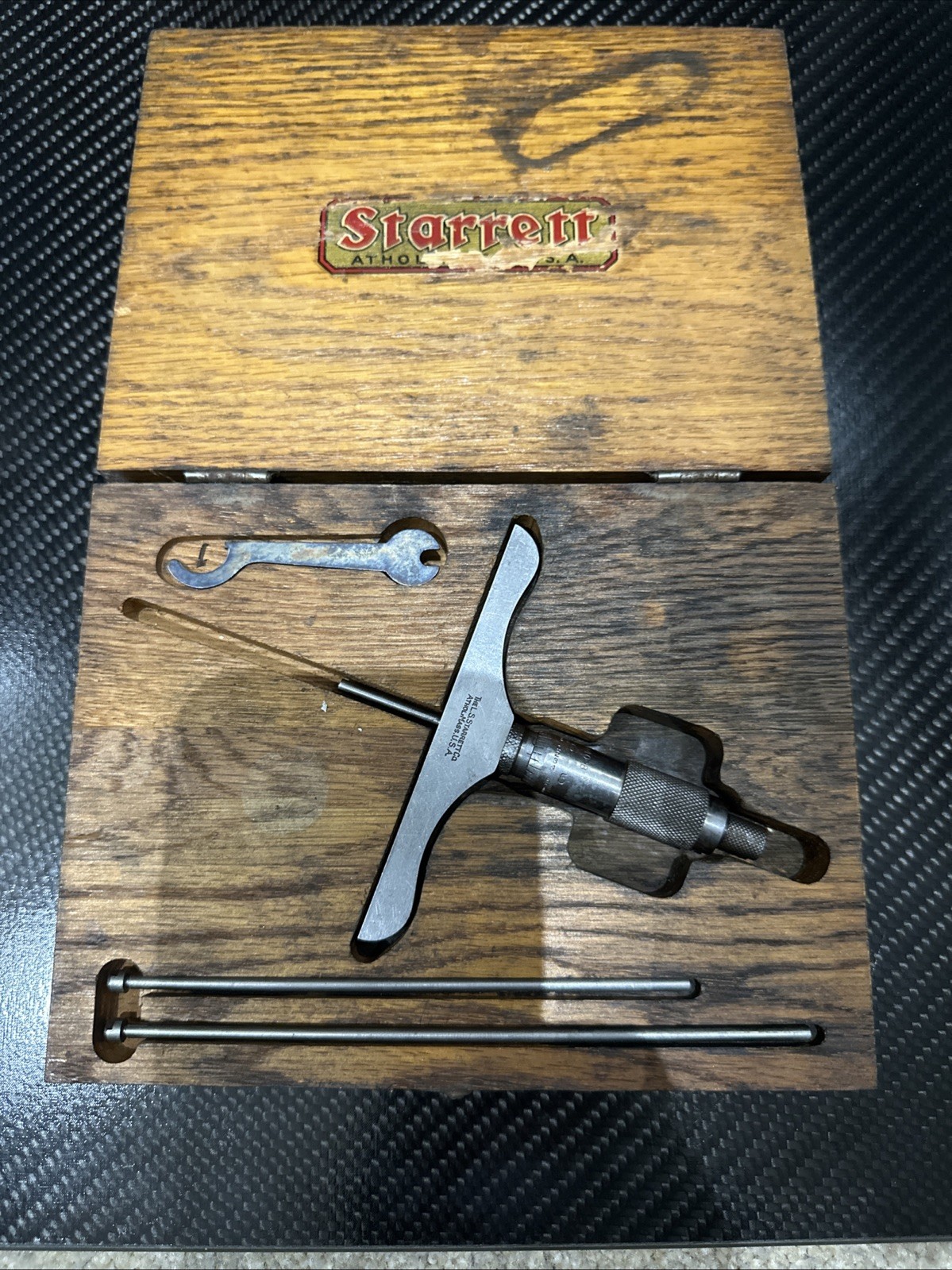 Starrett 440-B 0-3″ Depth Micrometer Machinist Tool Maker Wood Case Gage