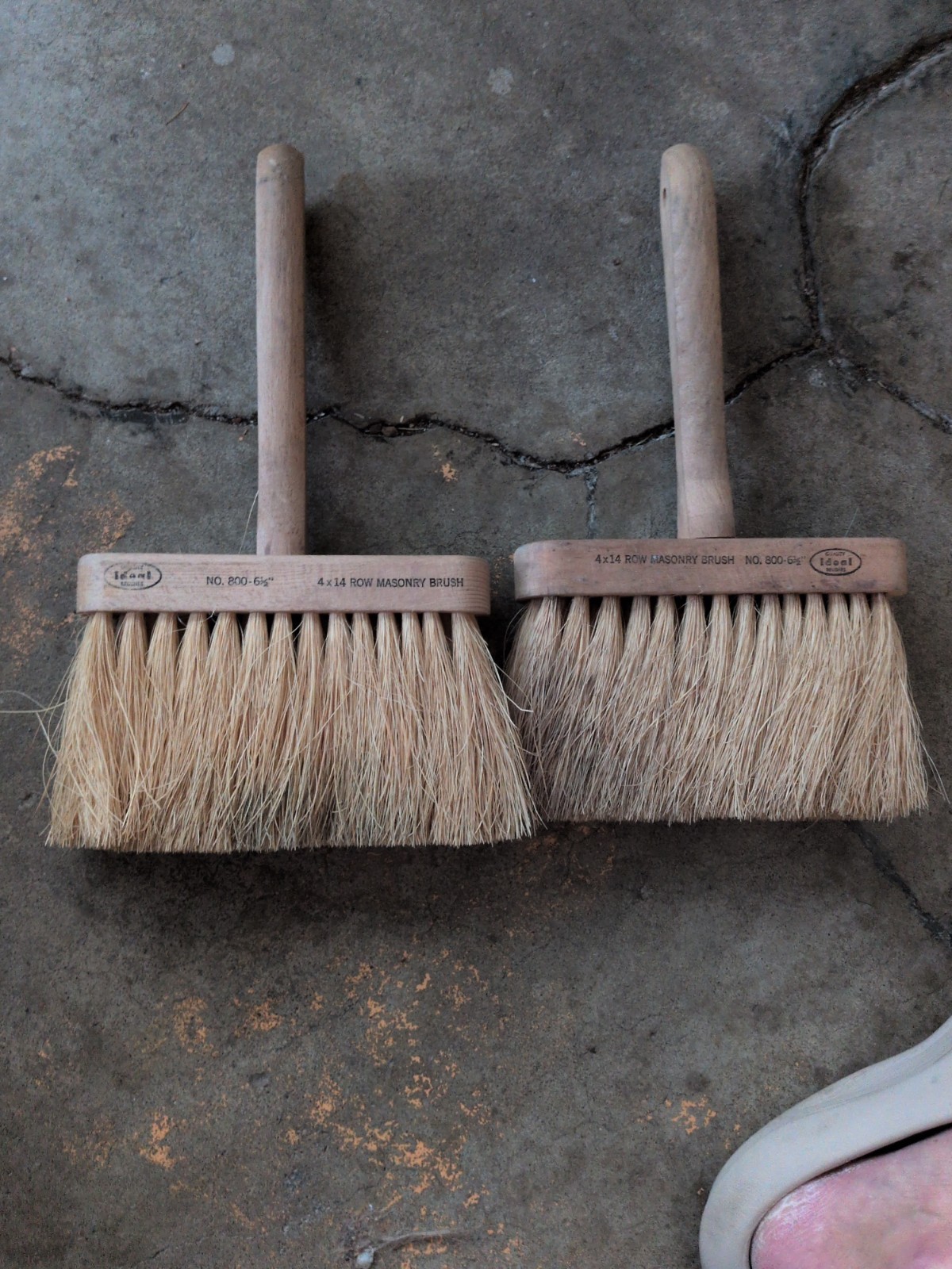 Pair Vintage Ideal Masonry Whitewash Brushes Natural Bristle Made USA