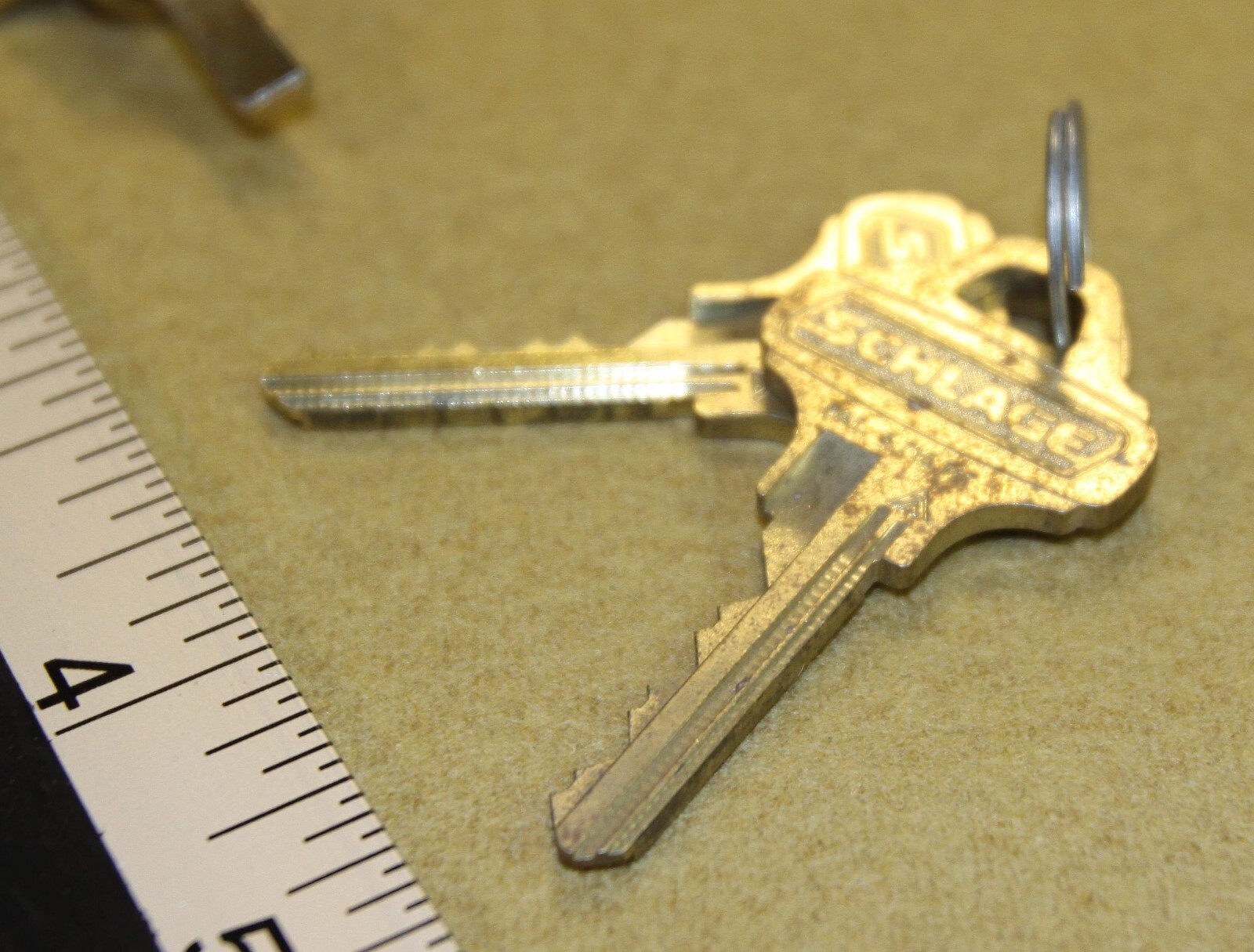 Schlage Everest door kik cylinder lock with 2 x C123 keys – Tested good