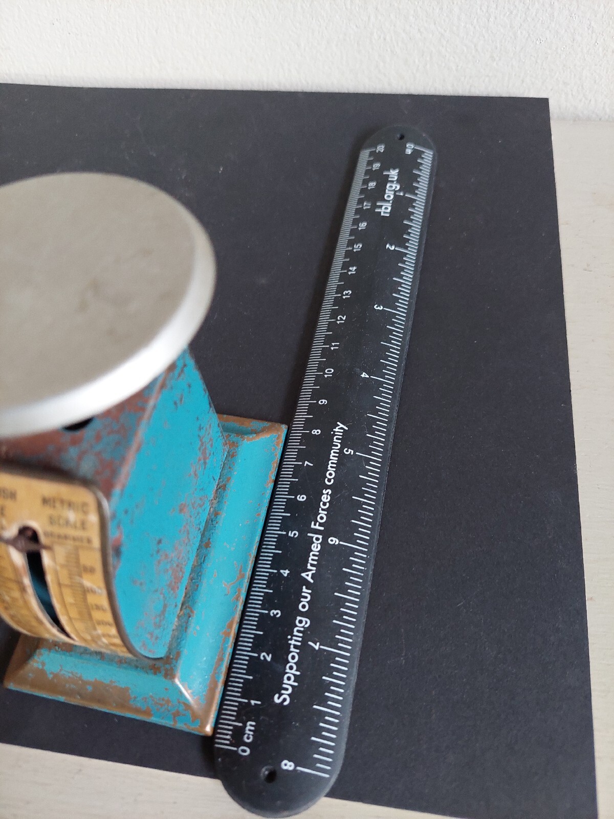 Mini Post Scales 1b 500g Vintage Not Working 8.5cm Tall 8cm Deep 5cm Wide