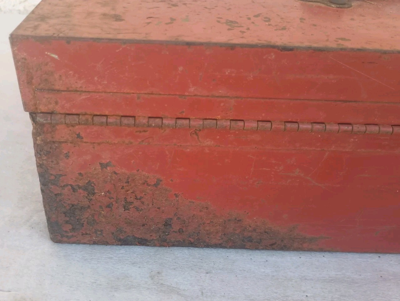 Vintage Snap-On KRA-251A Metal Tool Box 18-1/2” L x 6-3/4” W x 5” T (USA) 1979