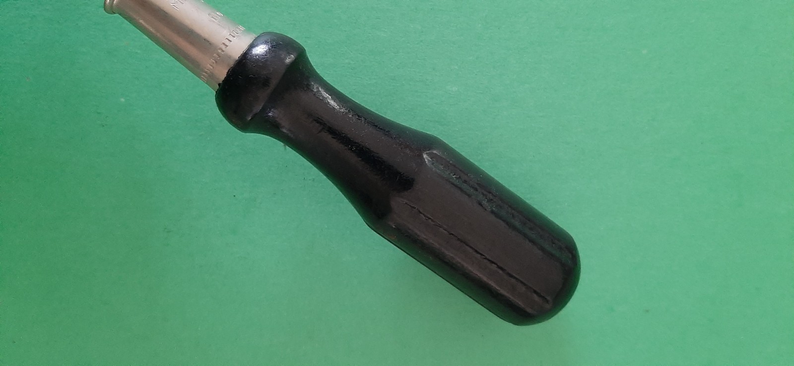 NOS Millers Falls no. 7777 6″ Black Wood Handle Slotted Flat Head Screwdriver 7A