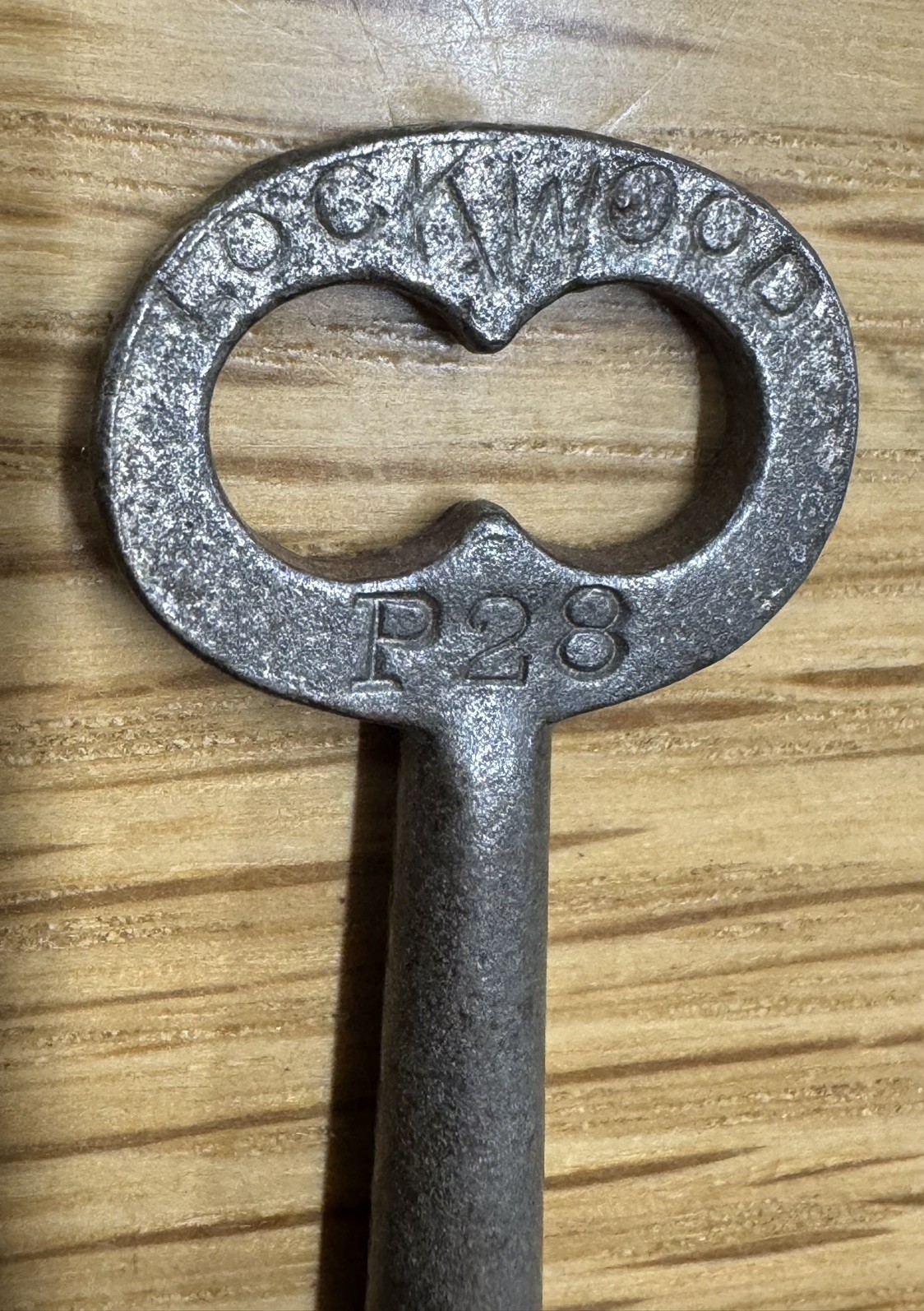 🌿 🗝️ Vintage Lockwood Solid Steel Skeleton Key UNIQUE Antique #P28