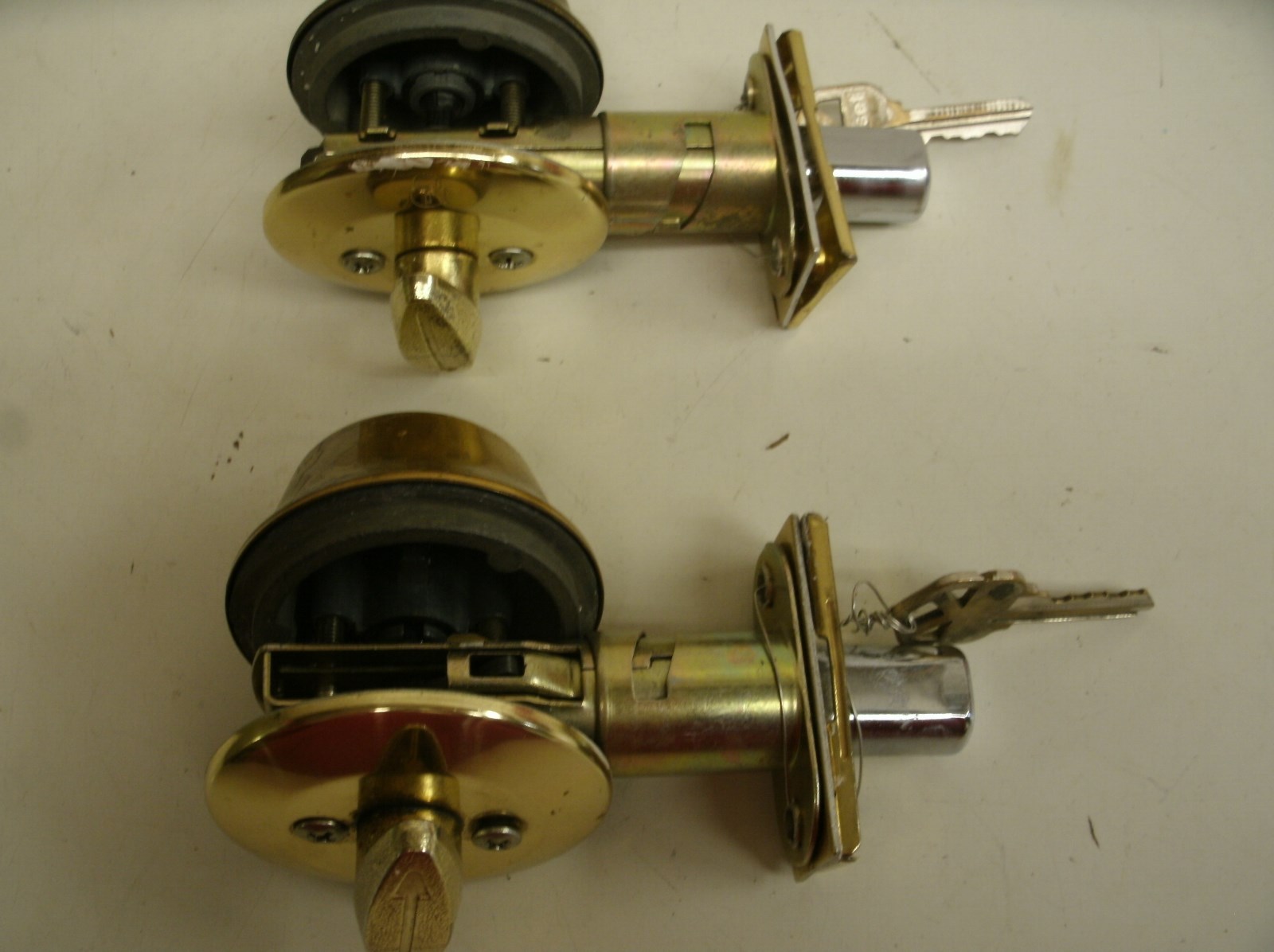Lot of 2 KwikSet Dead Bolt Sets with Key