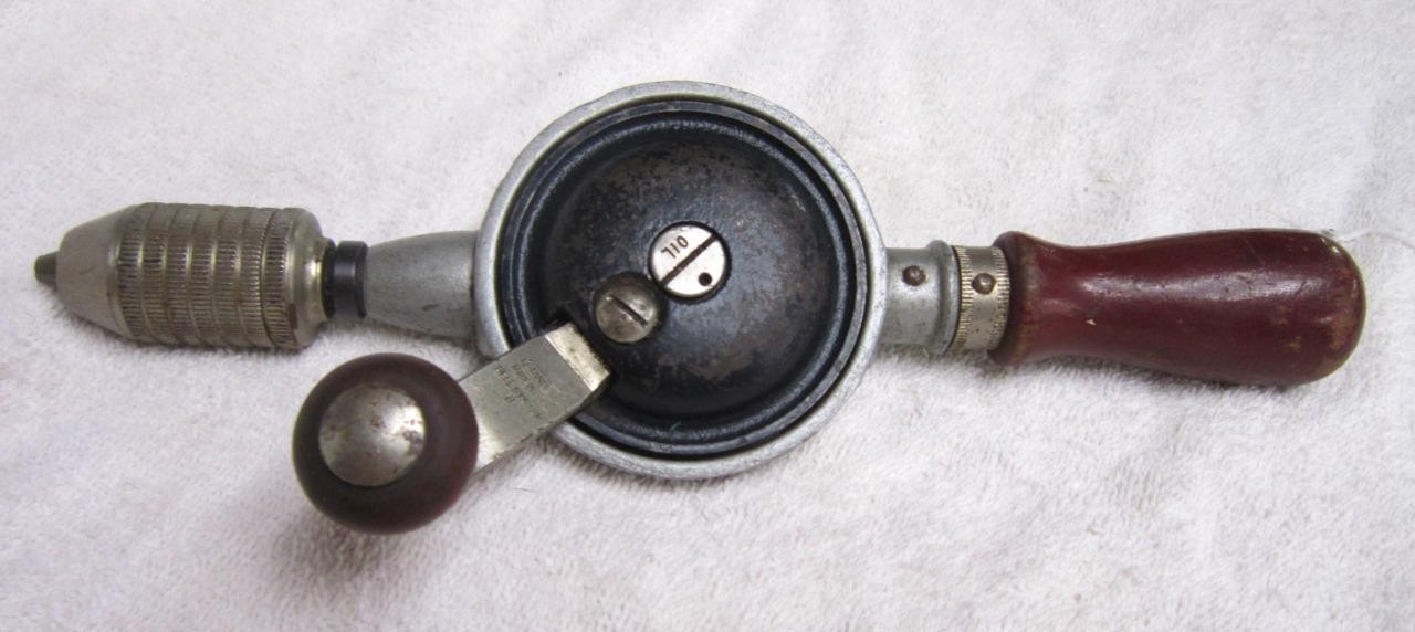 VINTAGE ANTIQUE STANLEY BELL SYSTEM B EGG BEATER HAND DRILL-HARDWOOD HANDLE