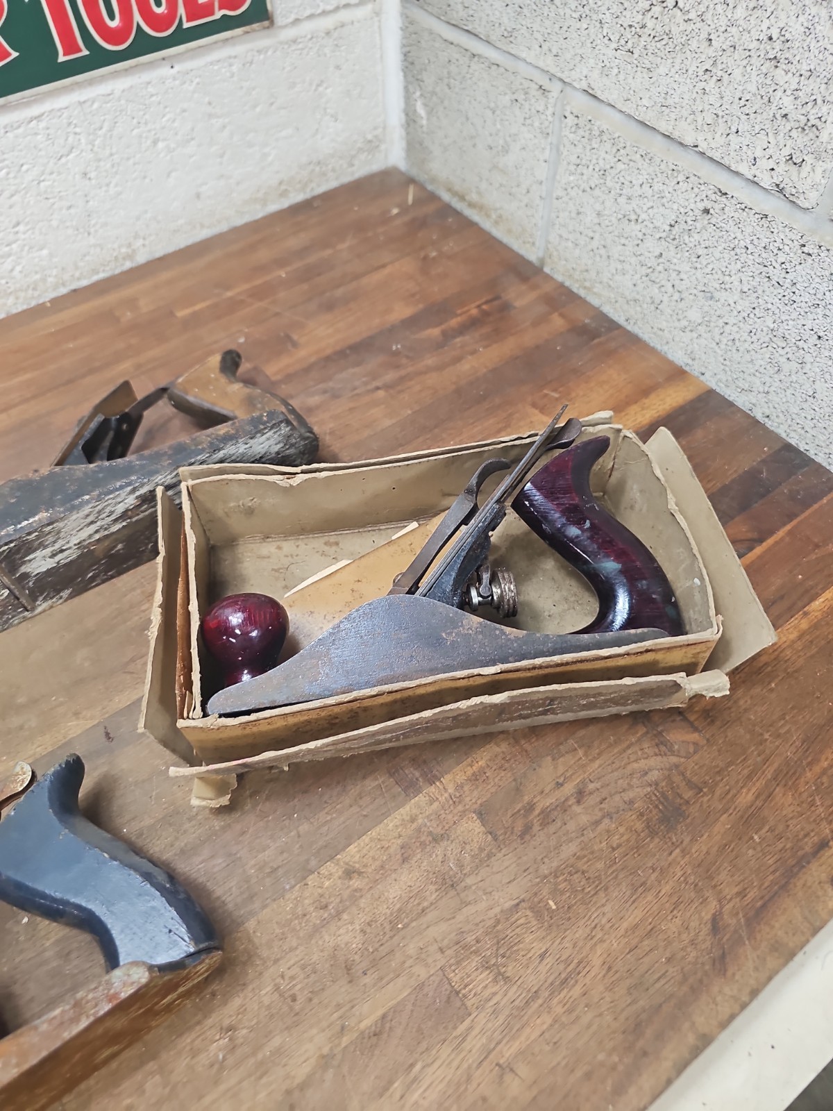 J23- 5 Vintage No. 4 Size Planes – Stanley, Etc – Need cleaned/restored