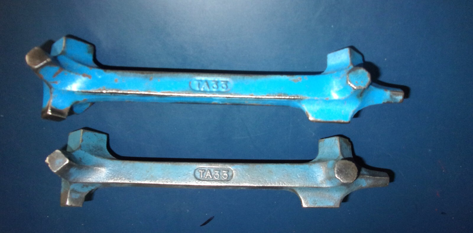 Vintage TA33 Drain Keys Sump Key and Gearbox Drain Plug Spanner Tool – Set of 2