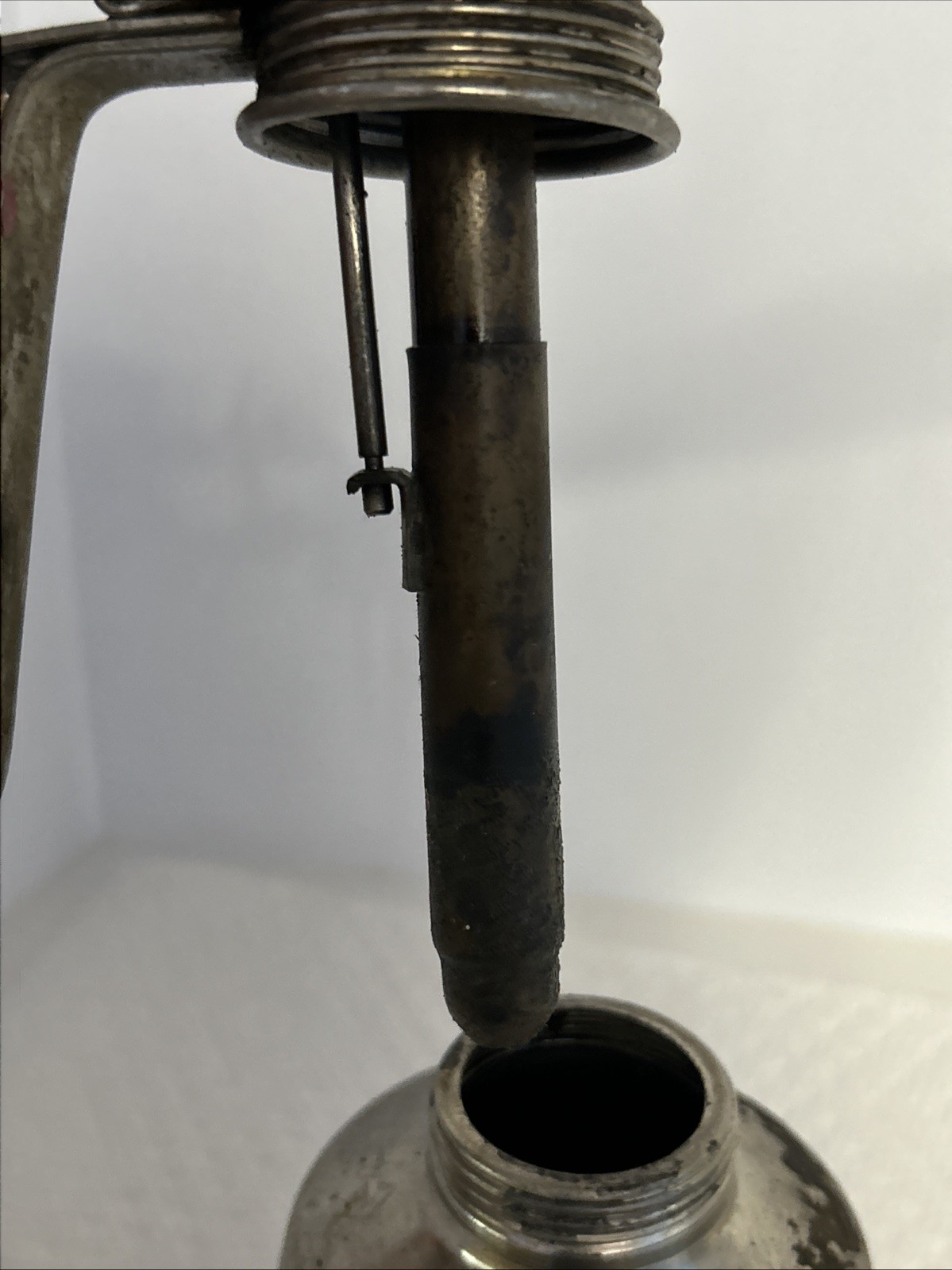 Vintage Plews Pump Oil Can Long Spout Metal Thumb Oiler USA Garage Tool Oiling