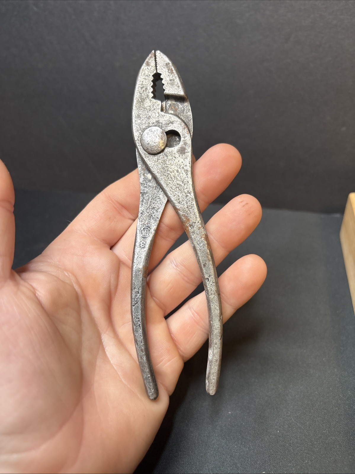 Vintage McKaig-Hatch Slip Joint Pliers Circle MH Script 6.5″ Tool Ornate Handle